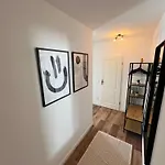 Daire Jobostays - Urban Loft Innenstadt - Designerbad Und Balkon - 5 Min Zu Fuss Innenstadt Und Bahnhof - Aufzug - Highspeed Wlan - Vollkueche Mit Kaffeemaschine Und Spuelmaschine - Kontaktfreier Check-in Oldenburg